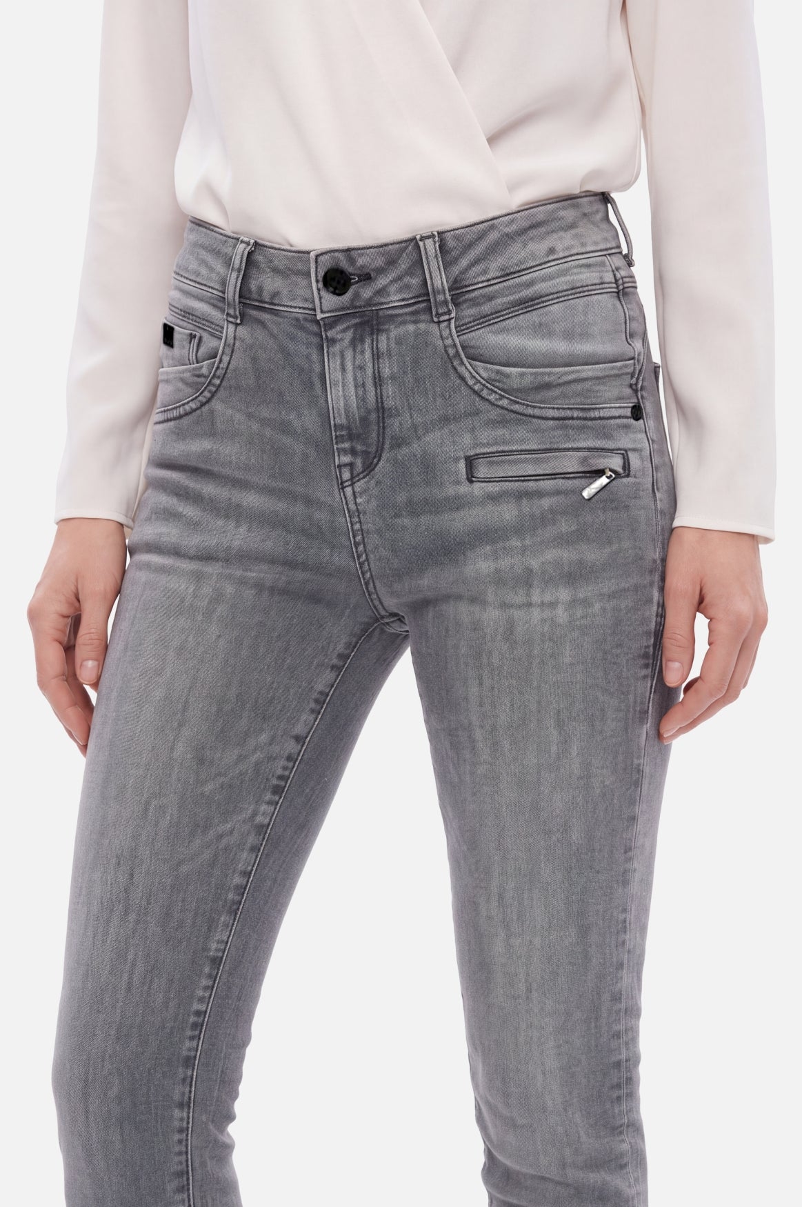 SUZY Skinny Fit | Grey