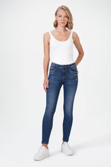 SUZY Skinny Fit | Mid Blue