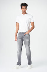Thomas Comfort | Different Grey
