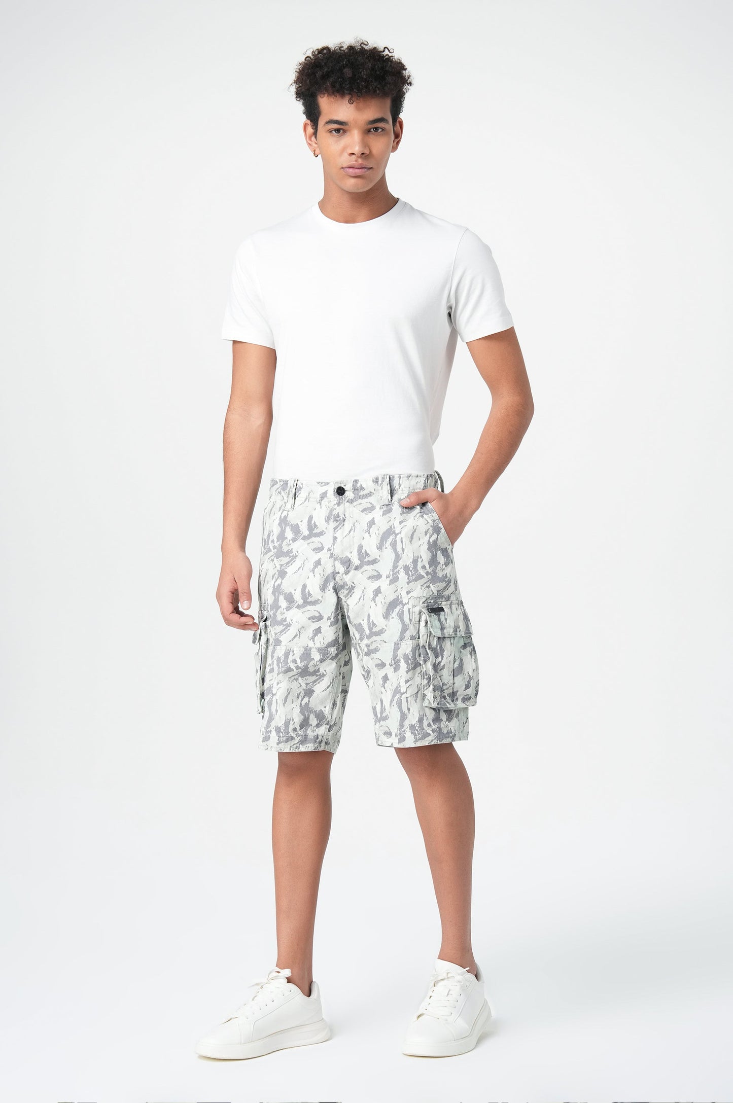 Ezra Cargo Shorts | Caledon Green Allover