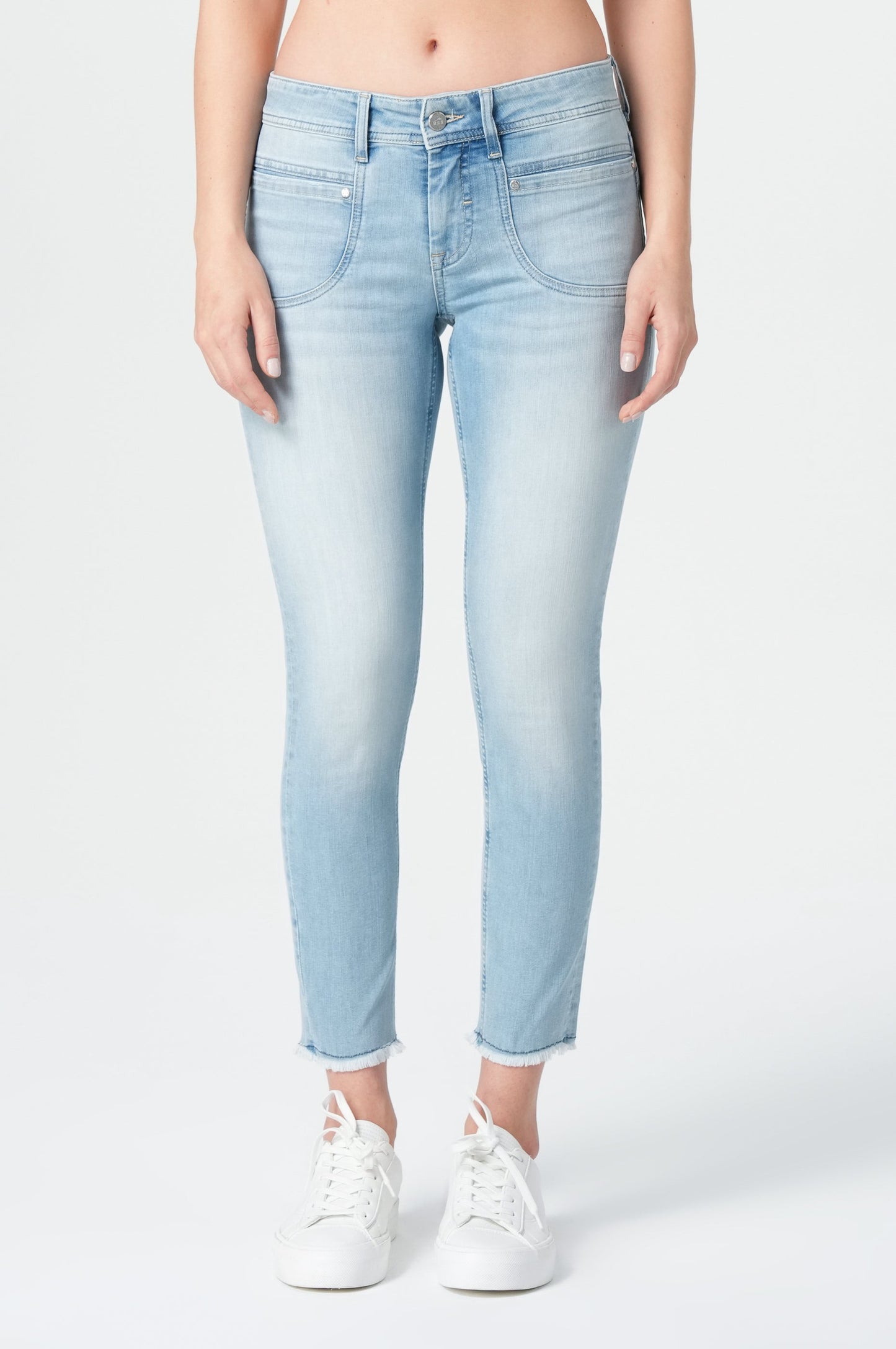 Mary Slim Fit | Dove Blue