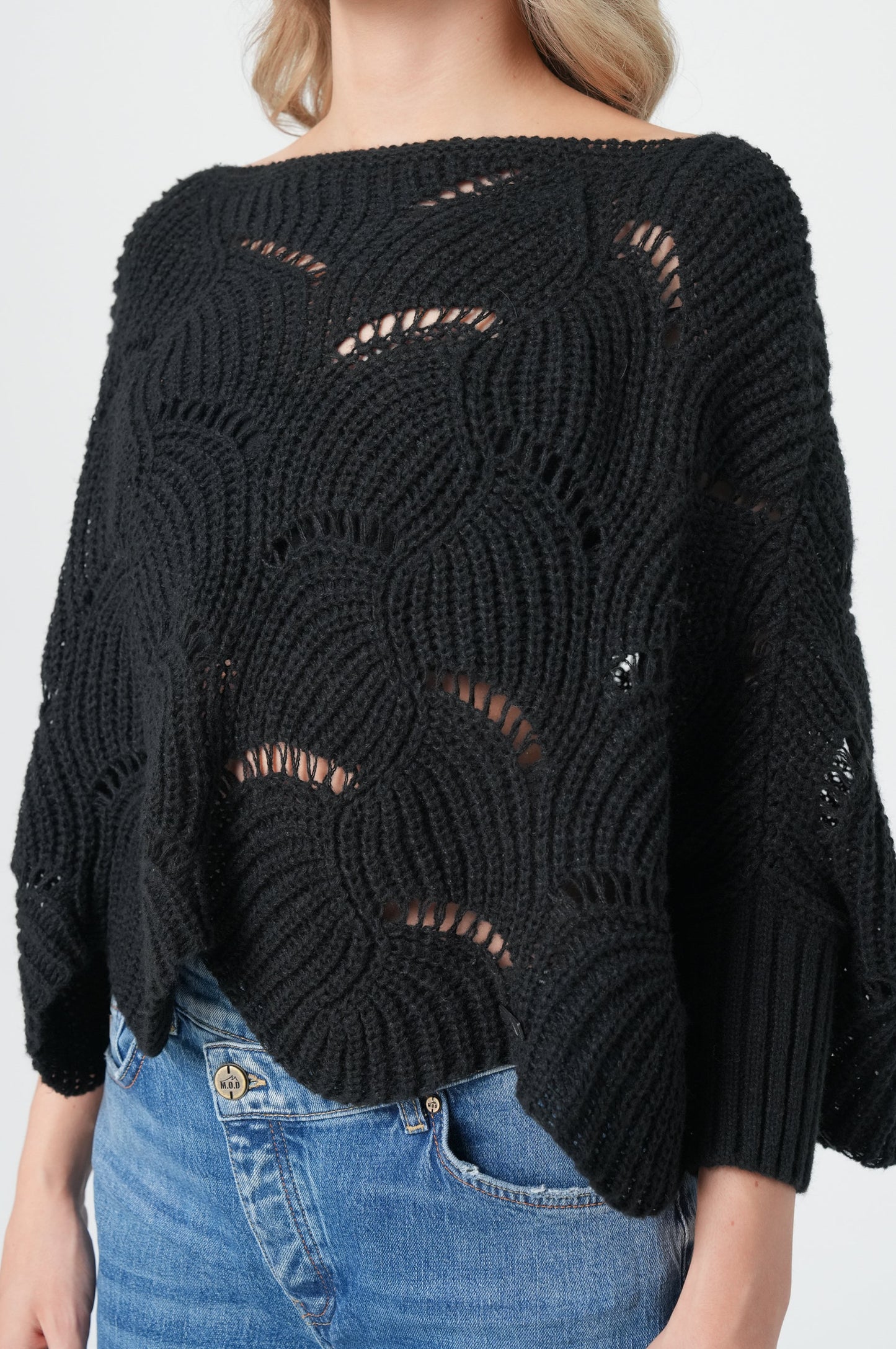 Women Pullover | Black