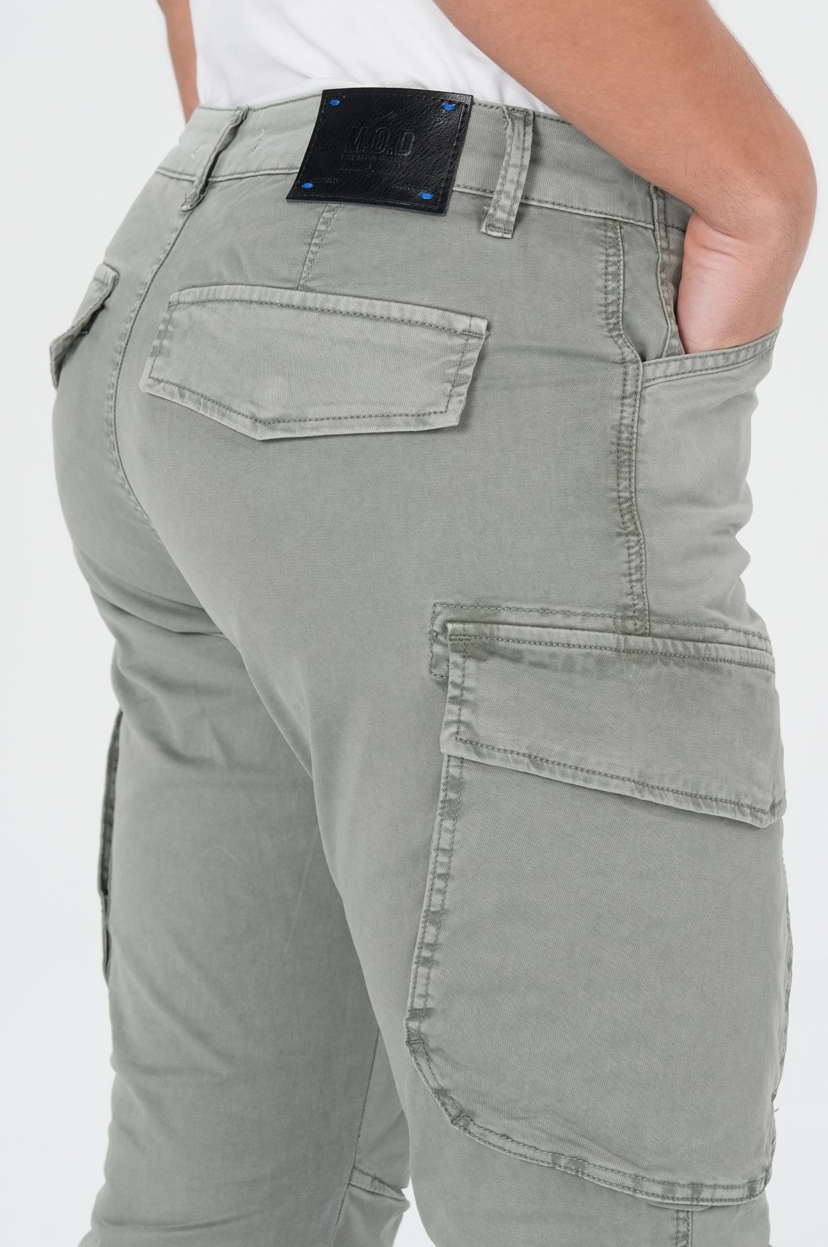 Elias Cargo | Seagrass