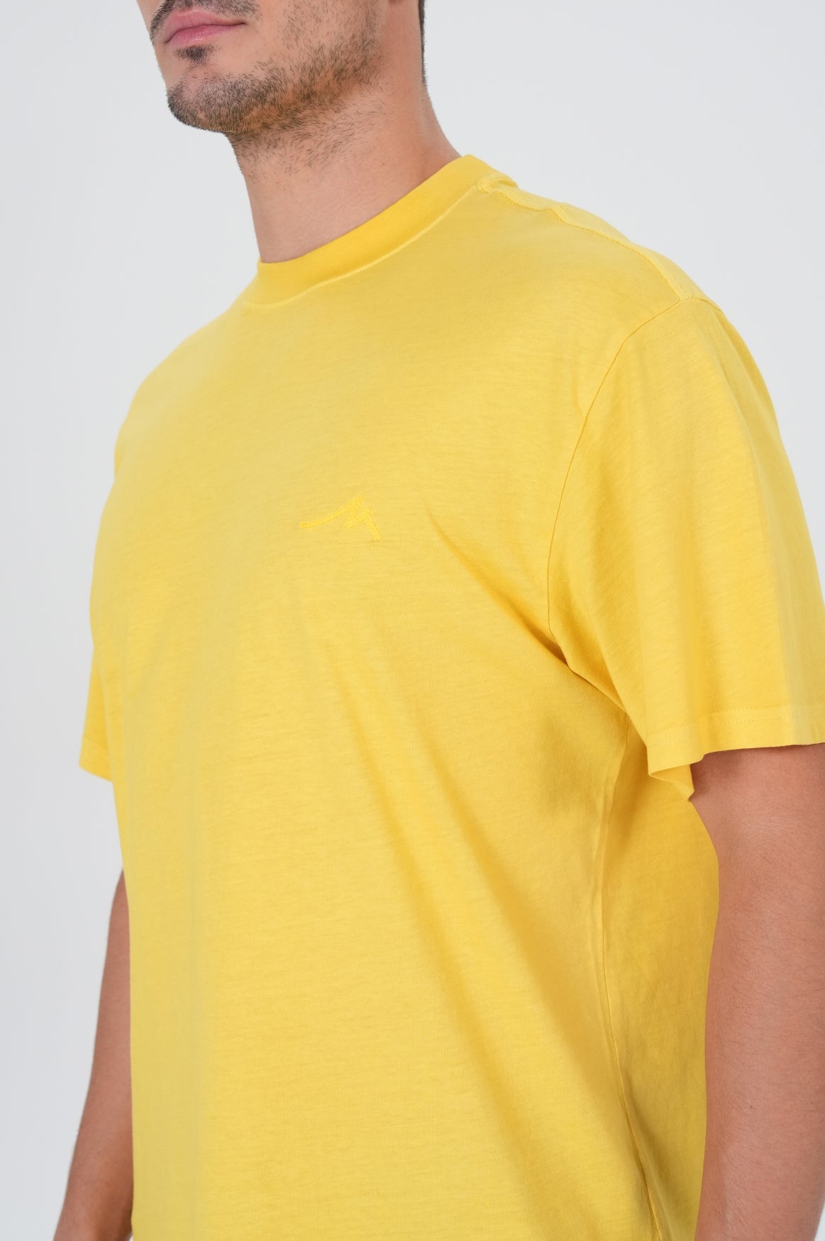 Erik T-shirt | Virbant Yellow
