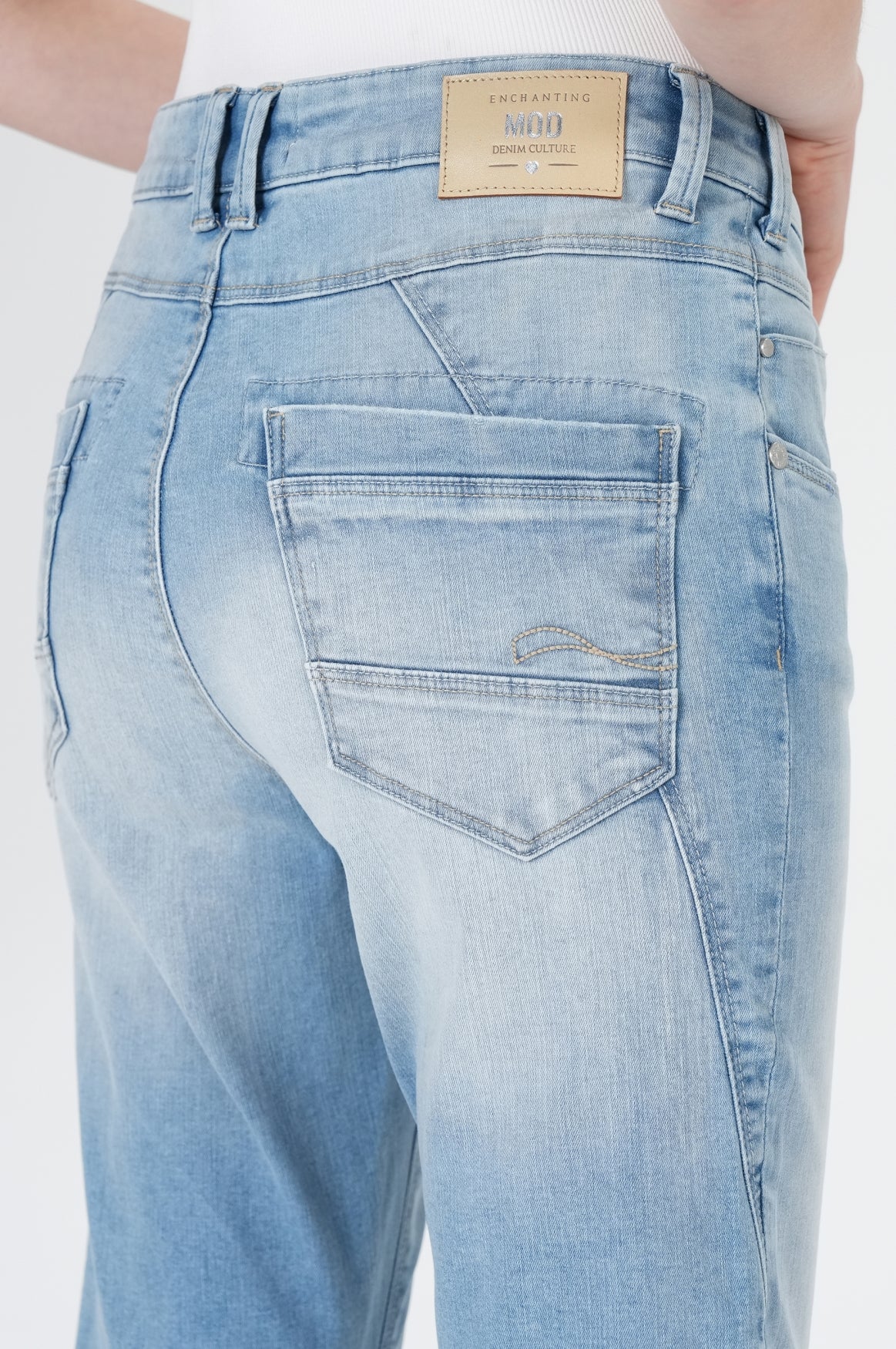 Rea Regular | Dove Blue