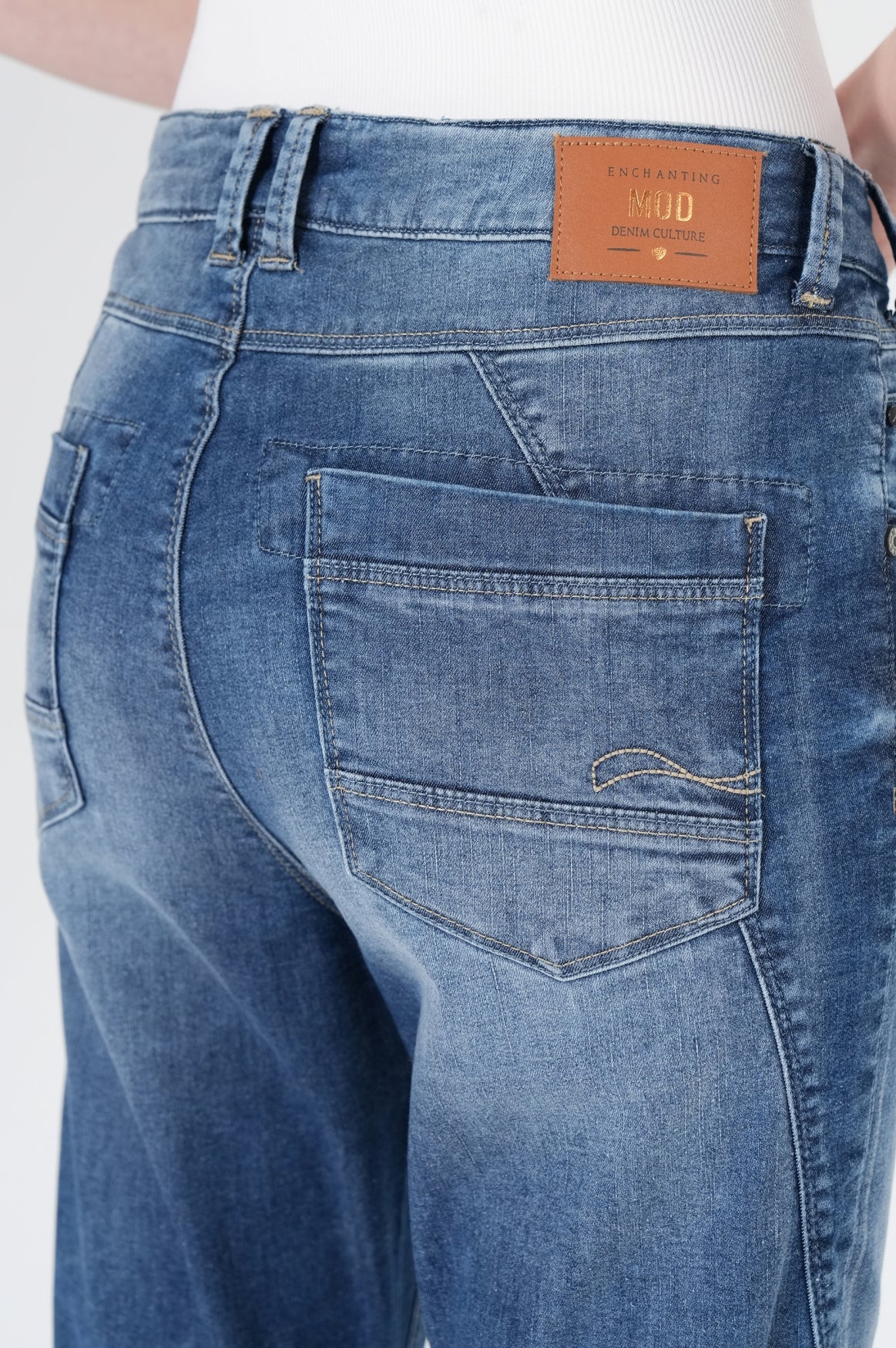 Rea Capri | Fat Blue