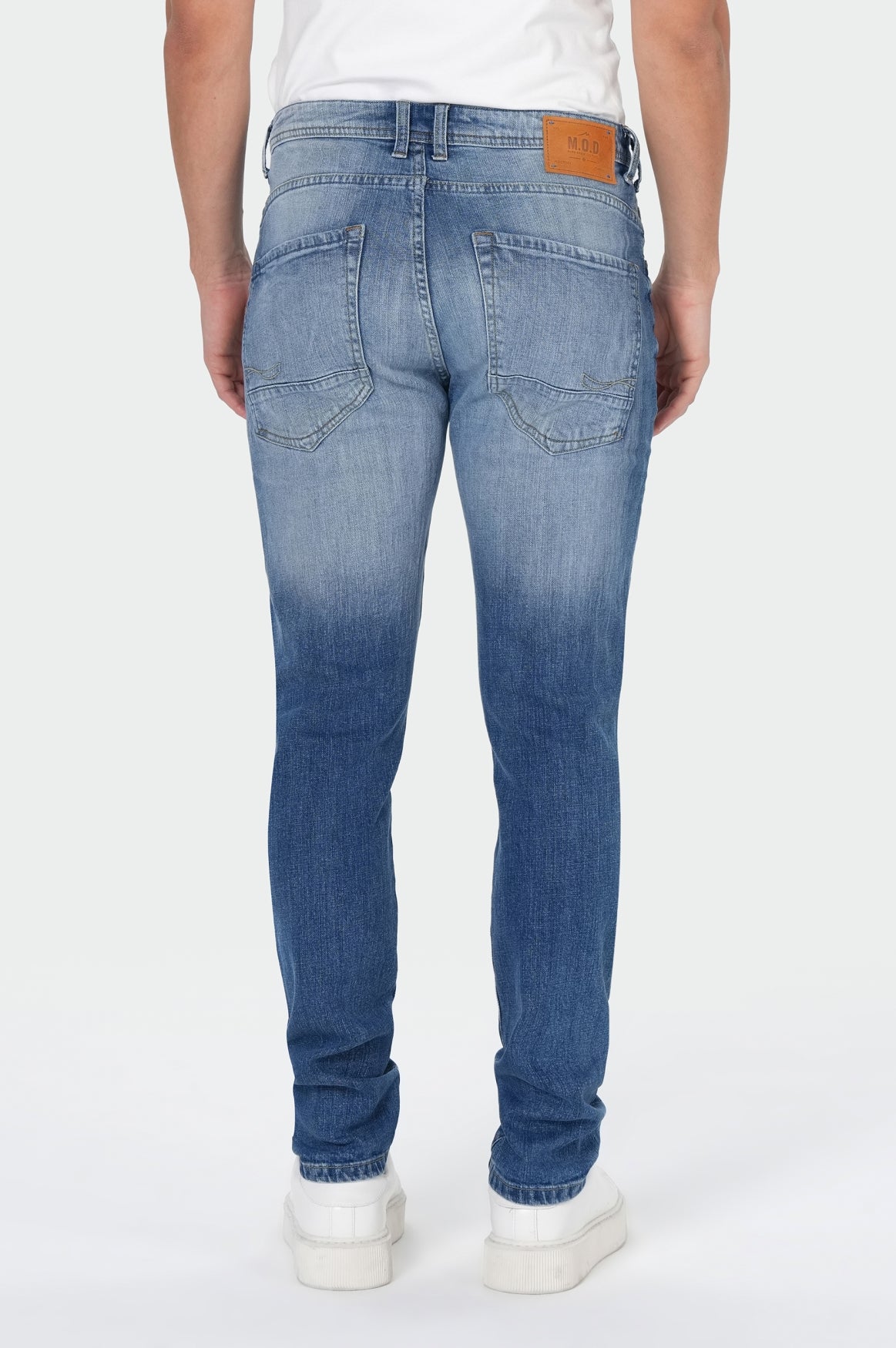 Ricardo Regular | Fency Blue