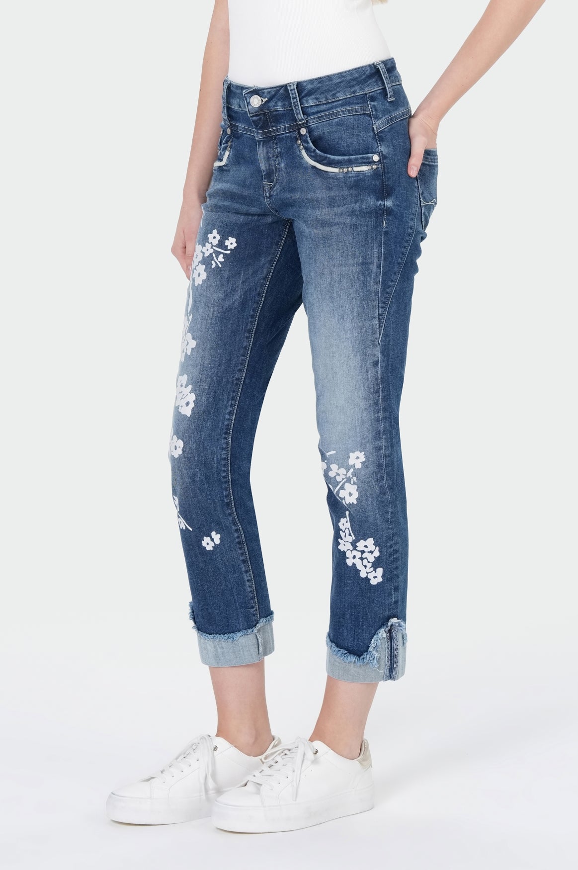 Rita Regular | Fifteen Blue