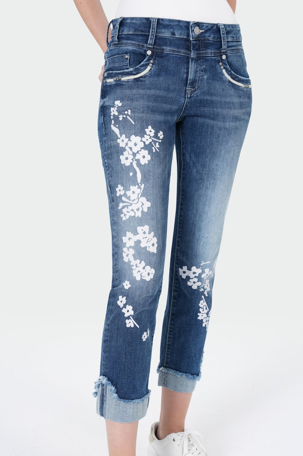 Rita Regular | Fifteen Blue