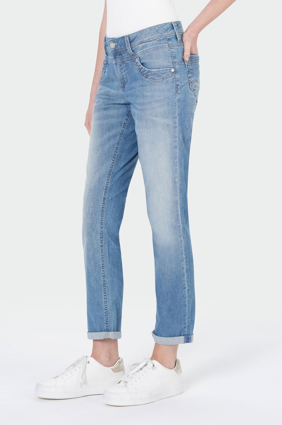 Romy Regular | Flower Blue