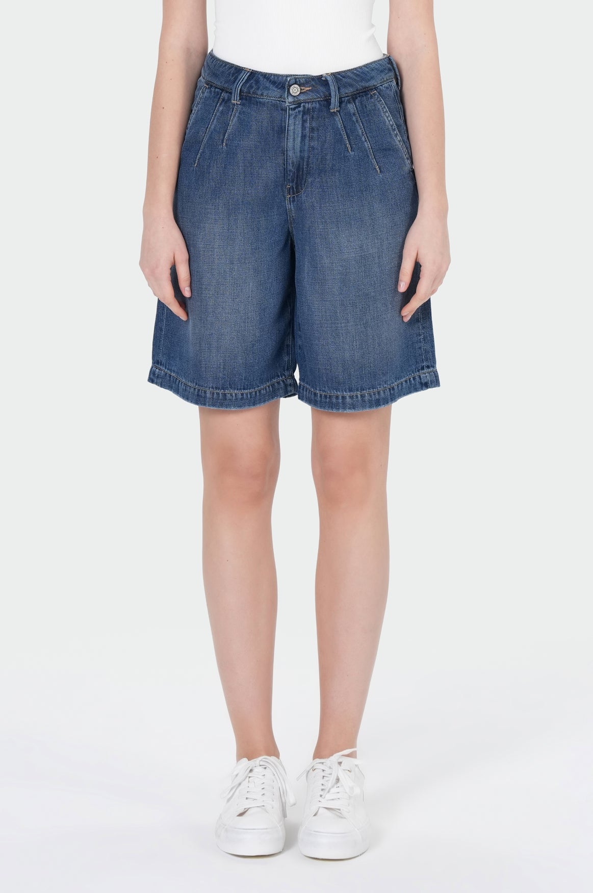 Valentina Shorts | Fang Blue