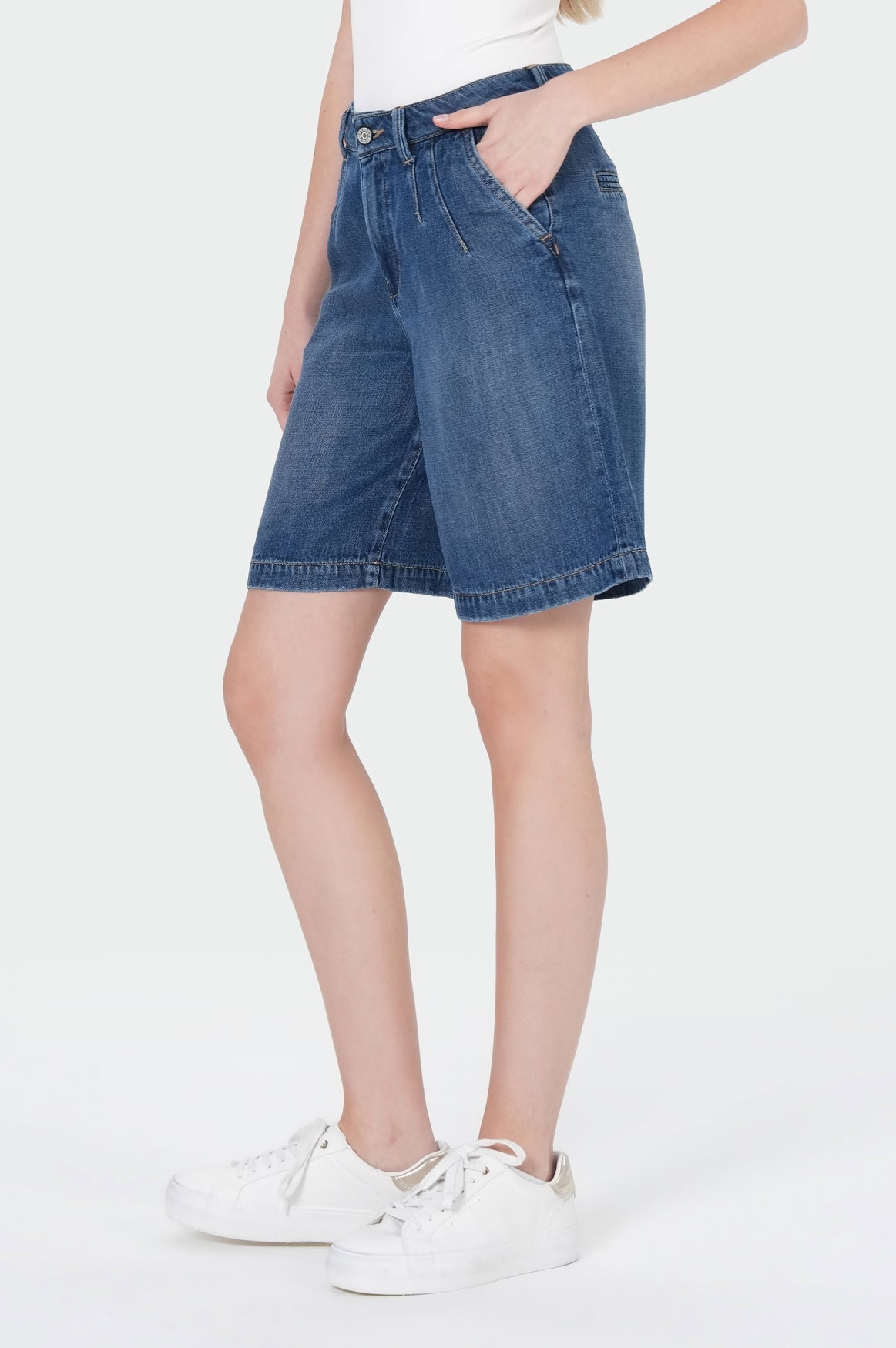 Valentina Shorts | Fang Blue