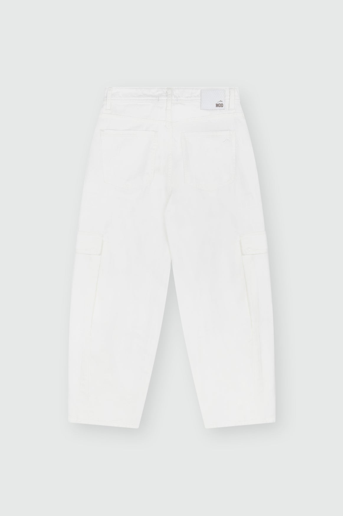 Vivien Balloon | White