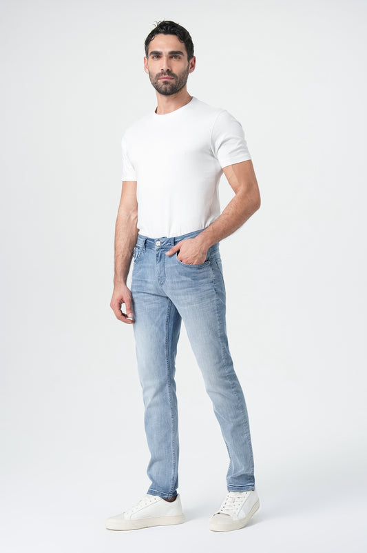 Ricardo Regular | Decimal Blue