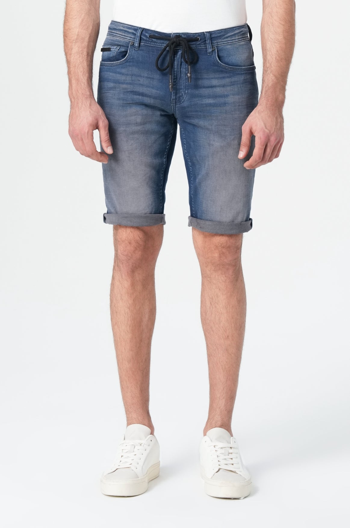 Tom Shorts | Divided Blue