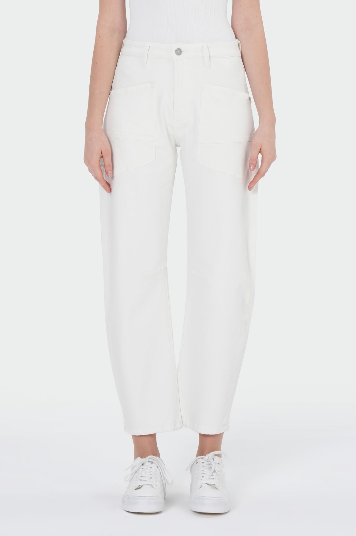 Clara Barrel | White