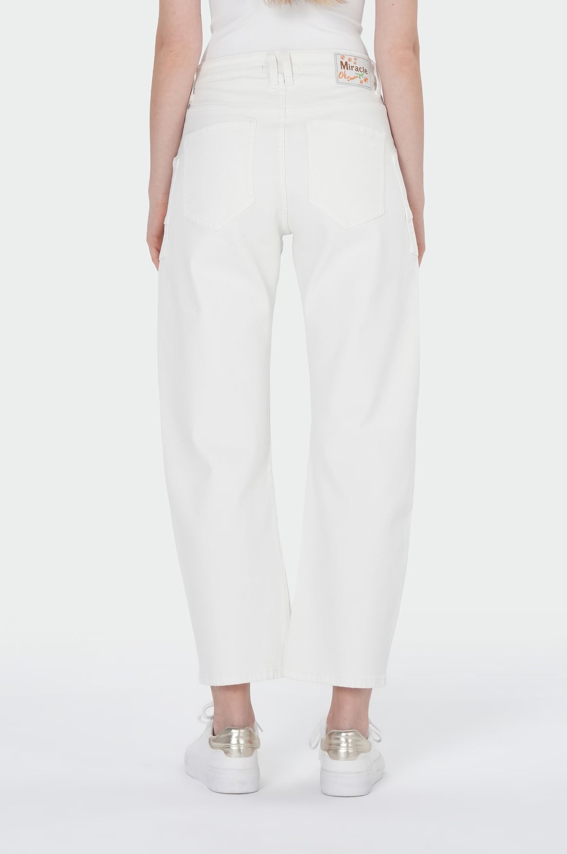 Clara Barrel | White