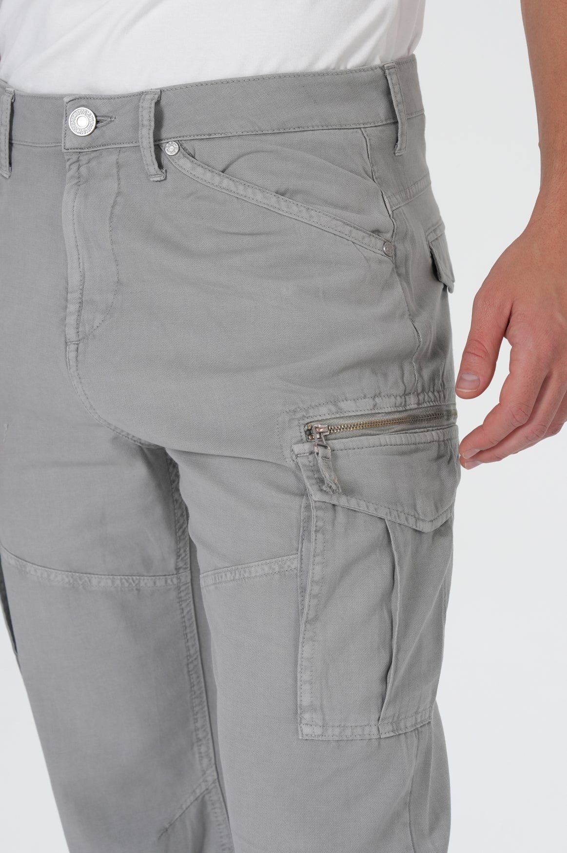 Eino Cargo | Ultimate Grey