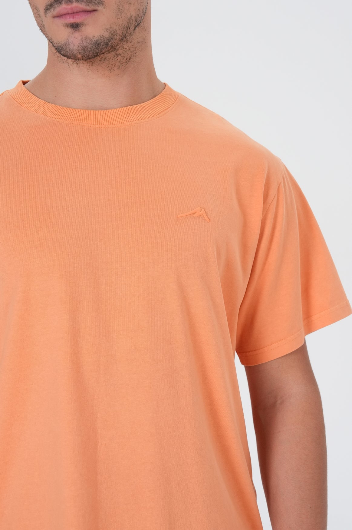 Erik T-Shirt | Tan Orange