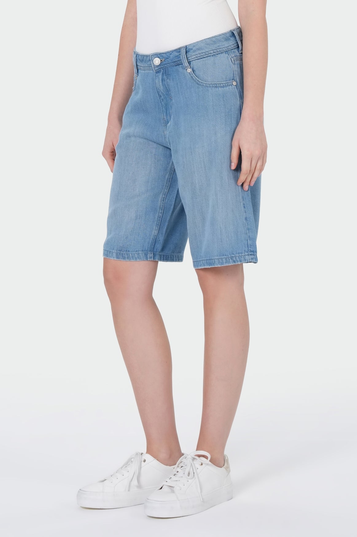 Nicola Shorts | Forever Blue
