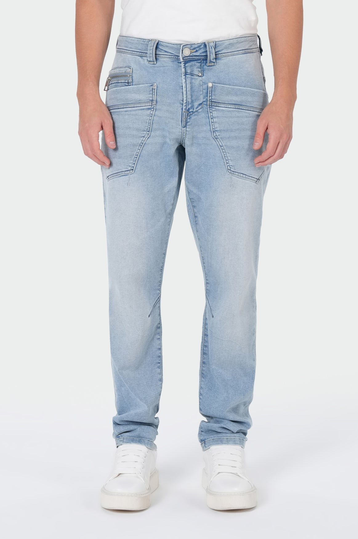 Pablo Regular | Fire Blue