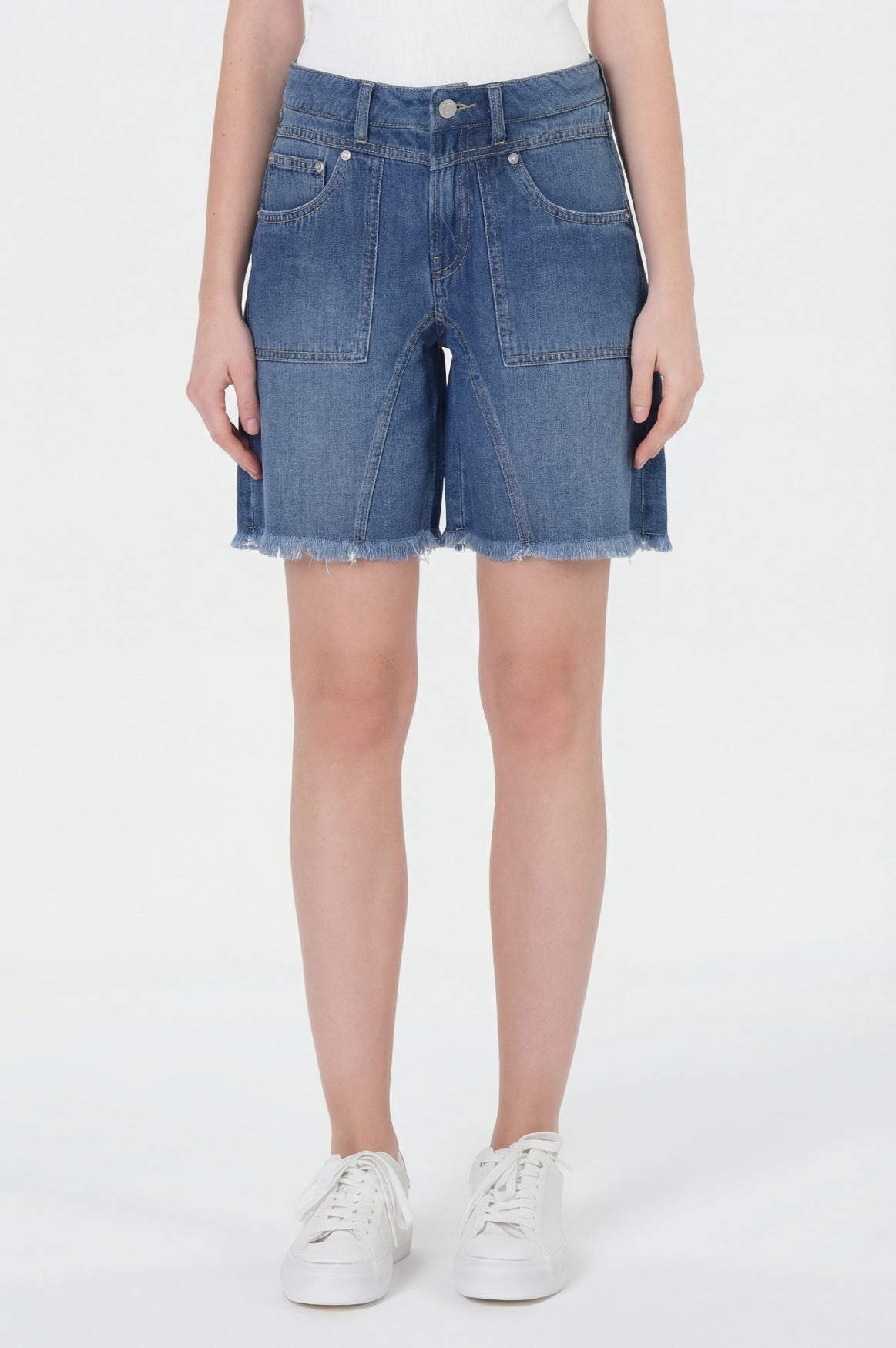 Vera Shorts | File Blue