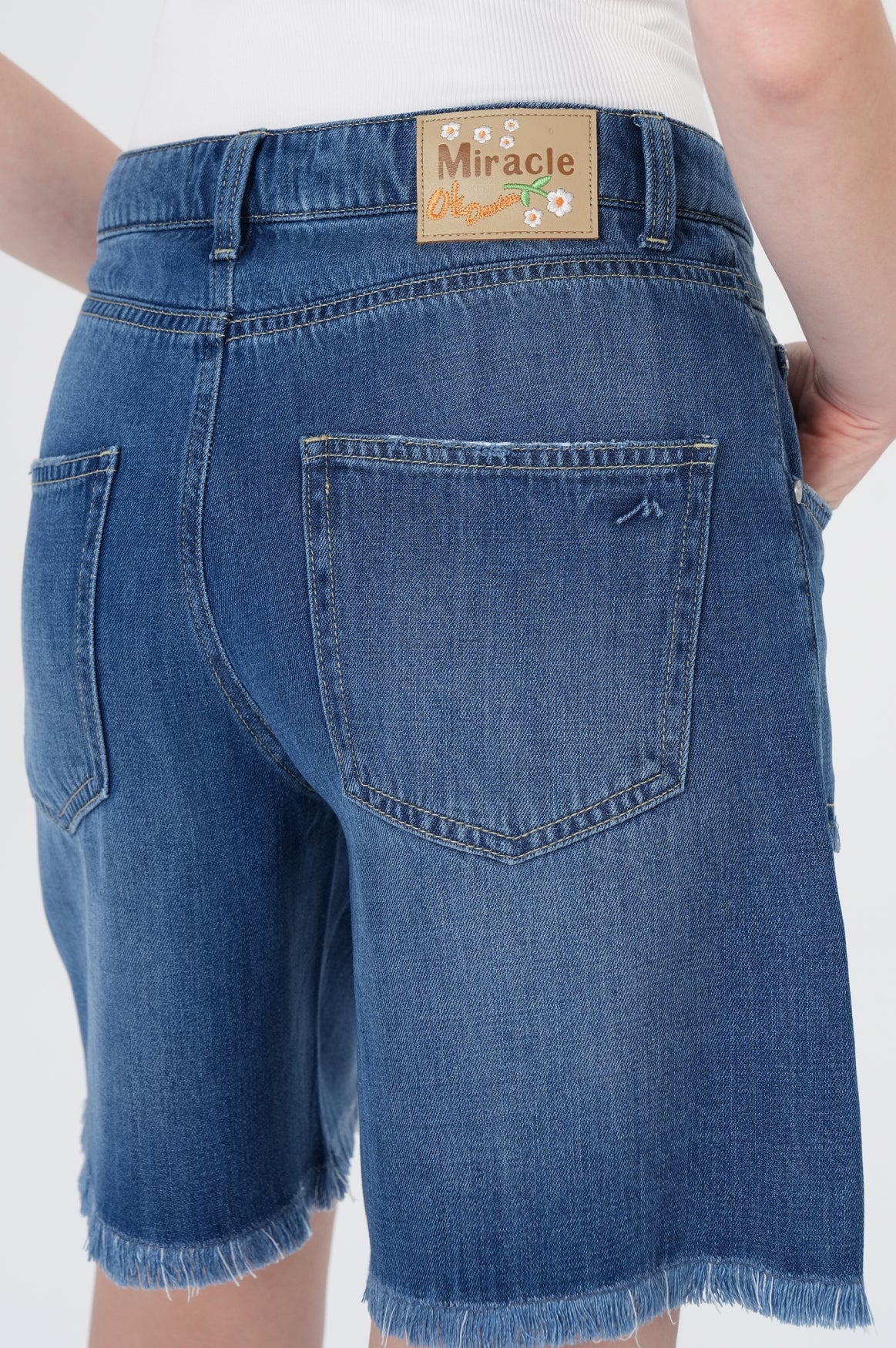 Vera Shorts | File Blue