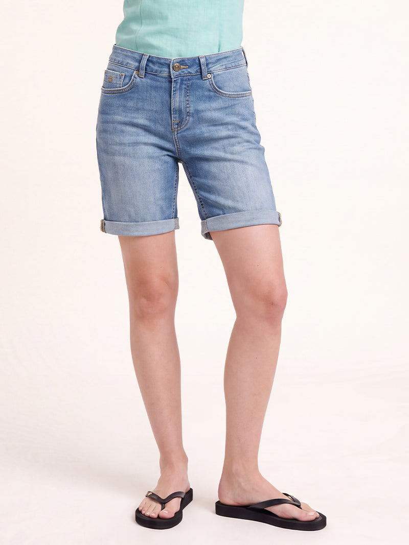 SHORT FIT
