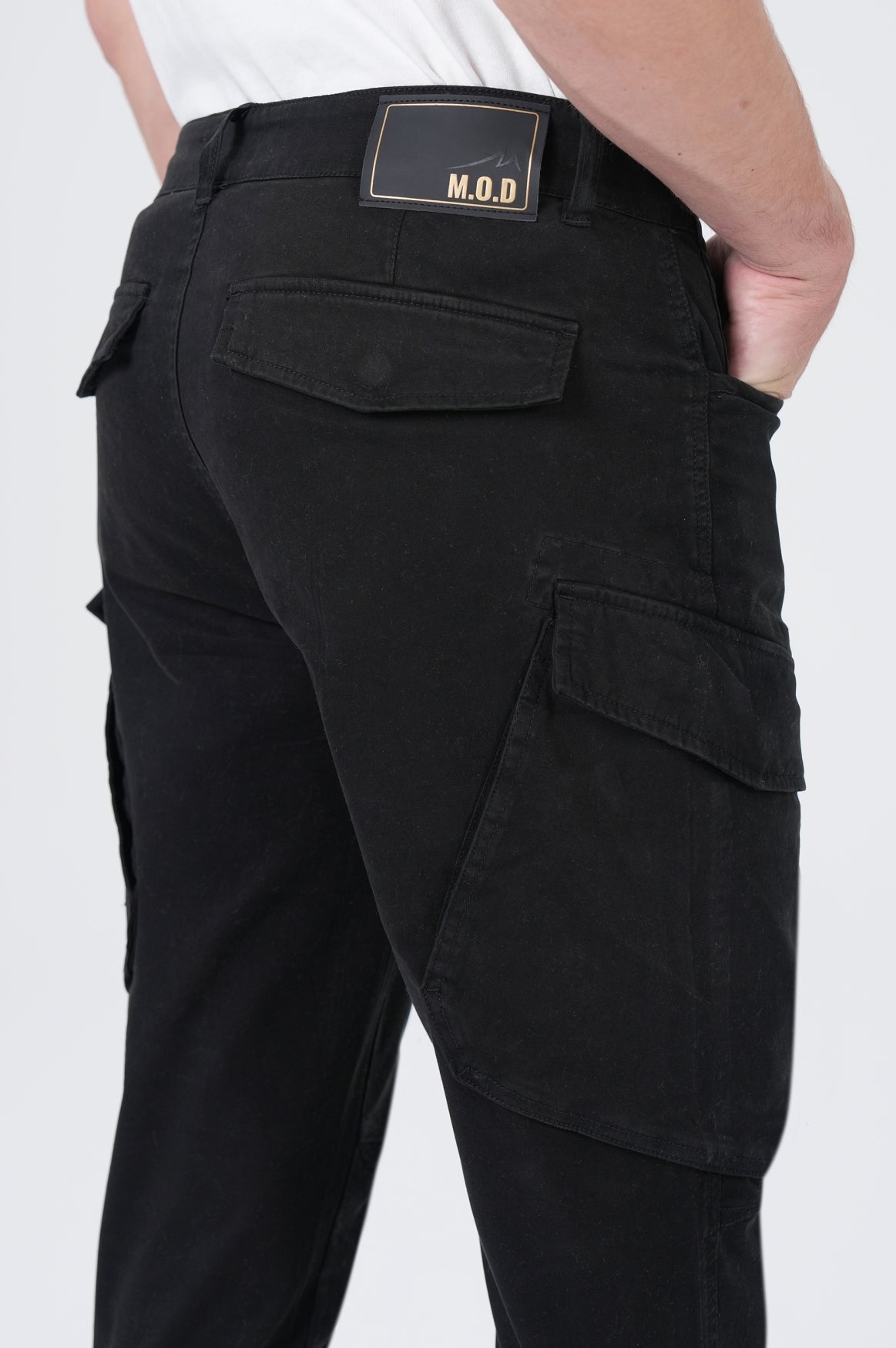 Elias Cargo | Black