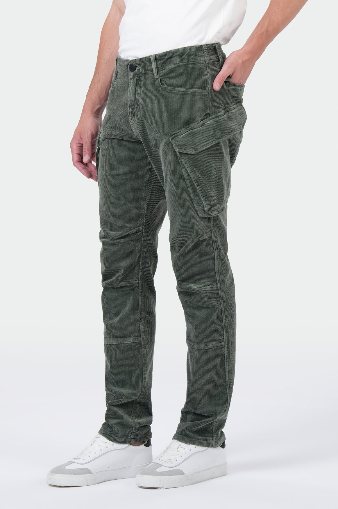 Elias Cargo | Olive Night