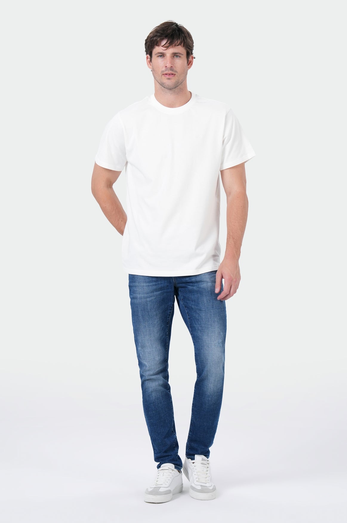 Erik T-Shirt | White