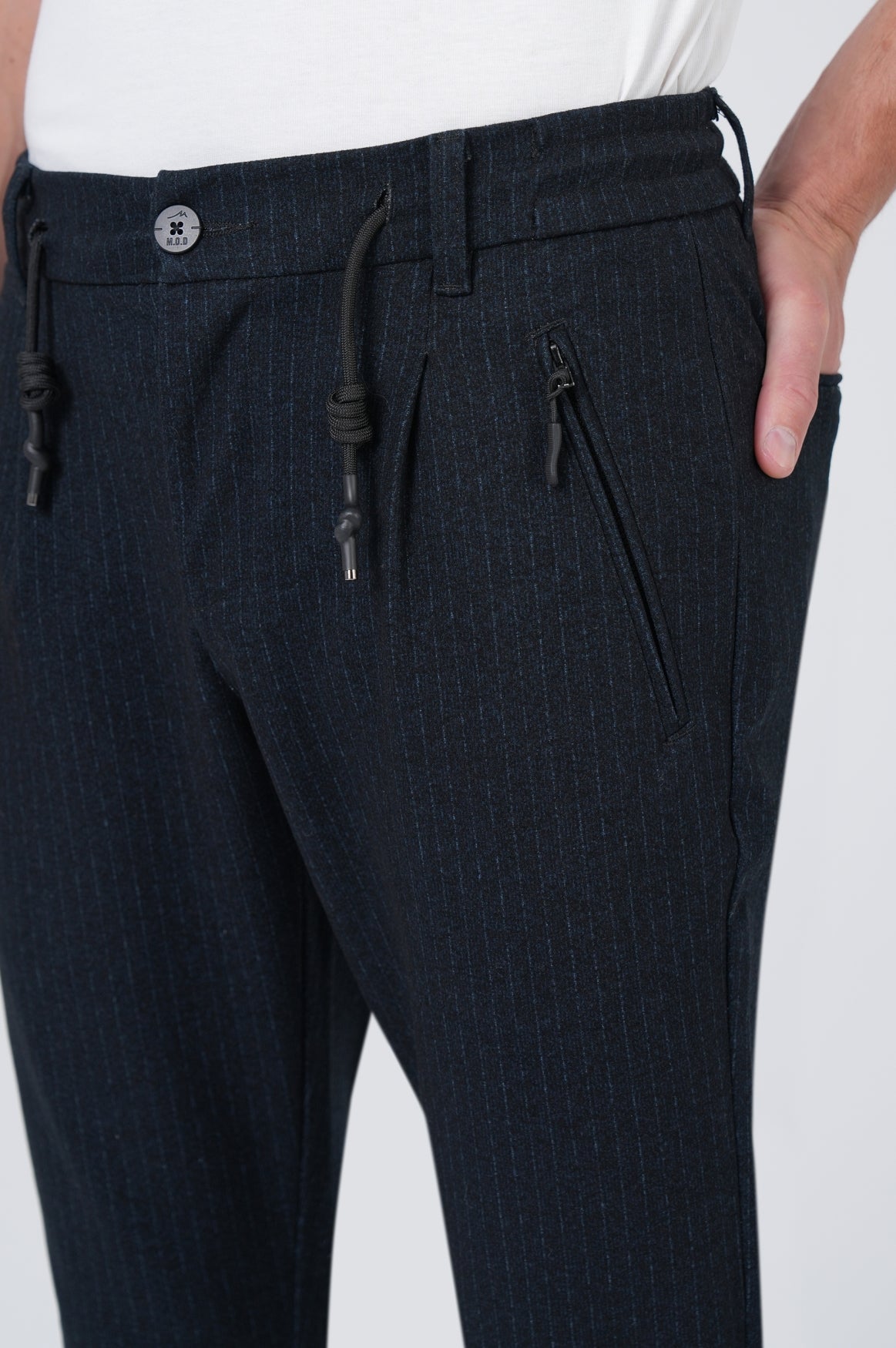 Hank Chino | Blue Stripe