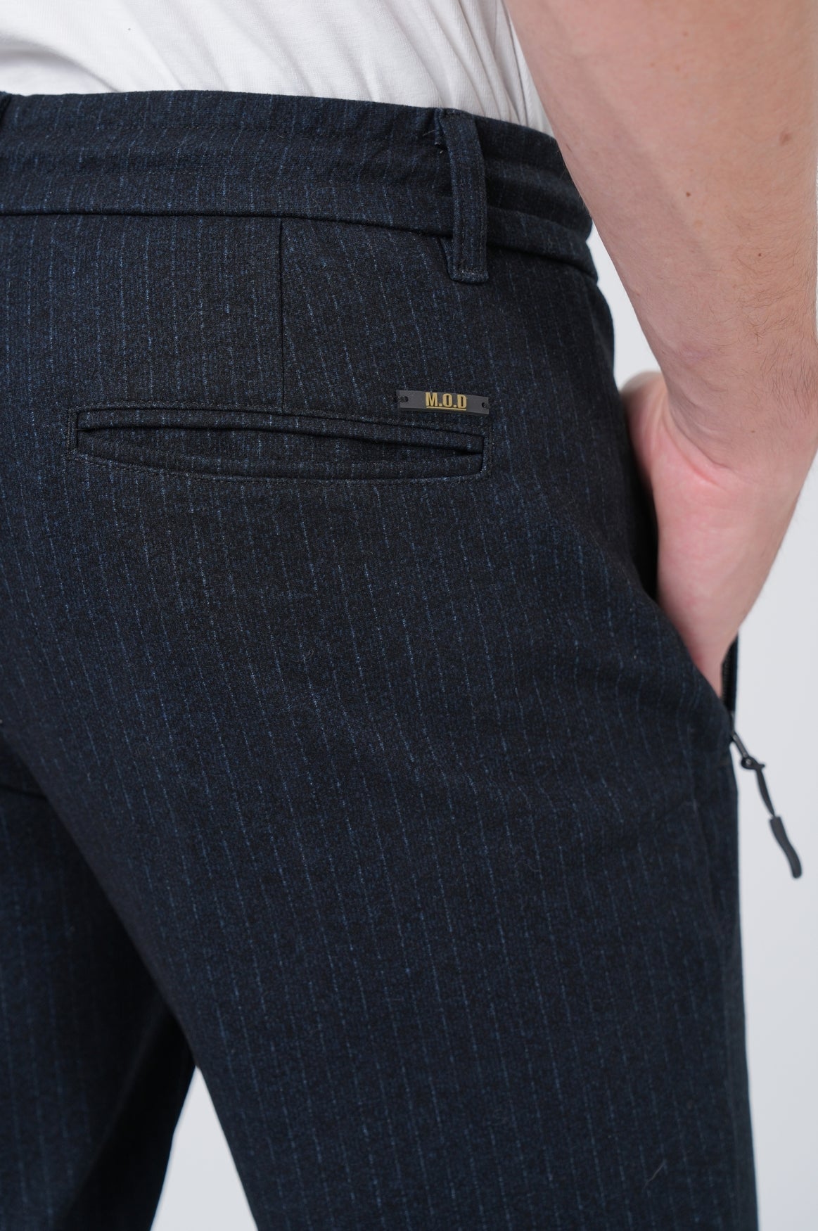 Hank Chino | Blue Stripe