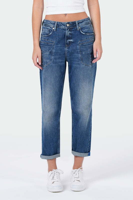 Ivy Boyfriend | Essence Blue