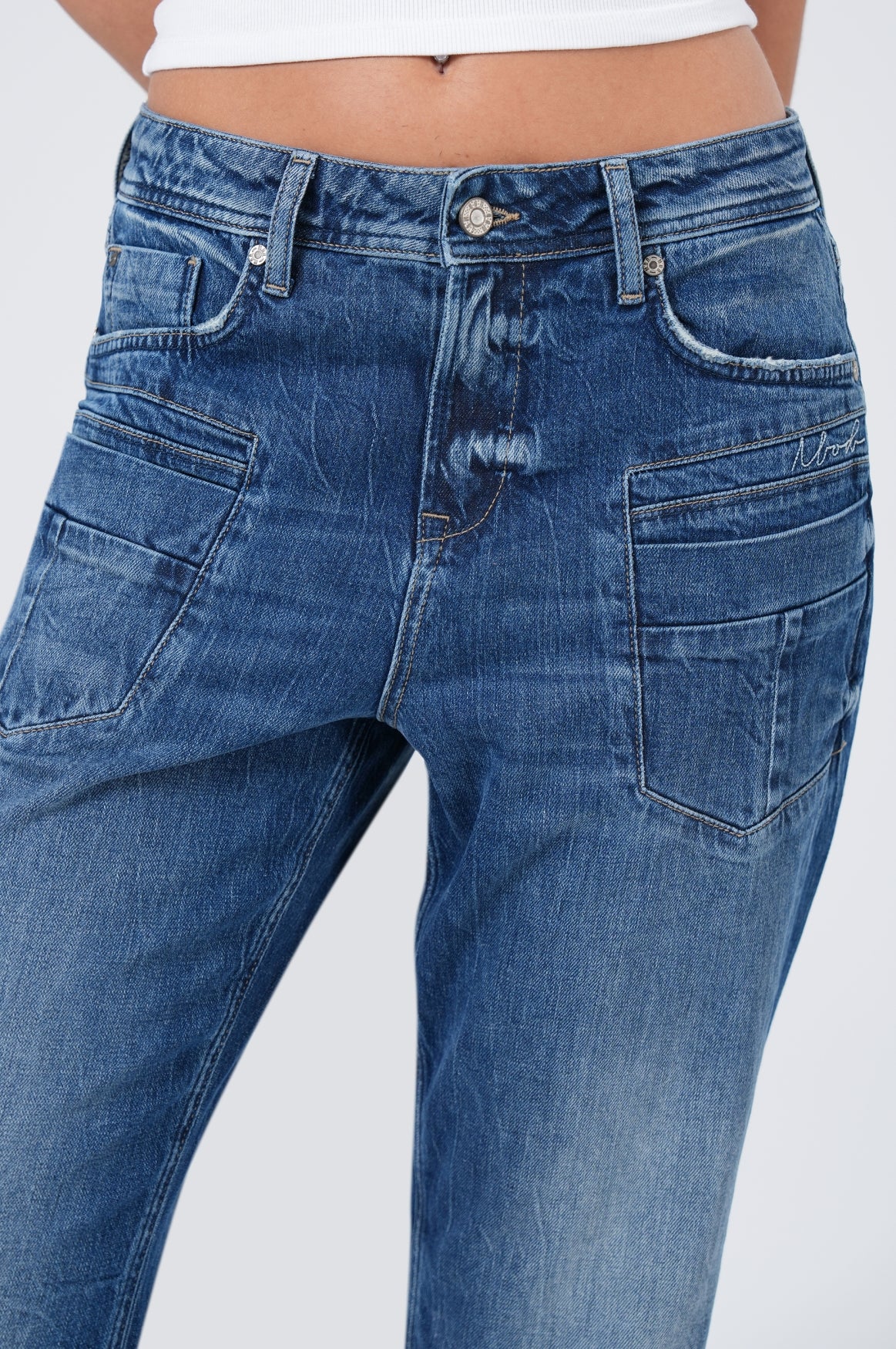 Ivy Boyfriend | Essence Blue