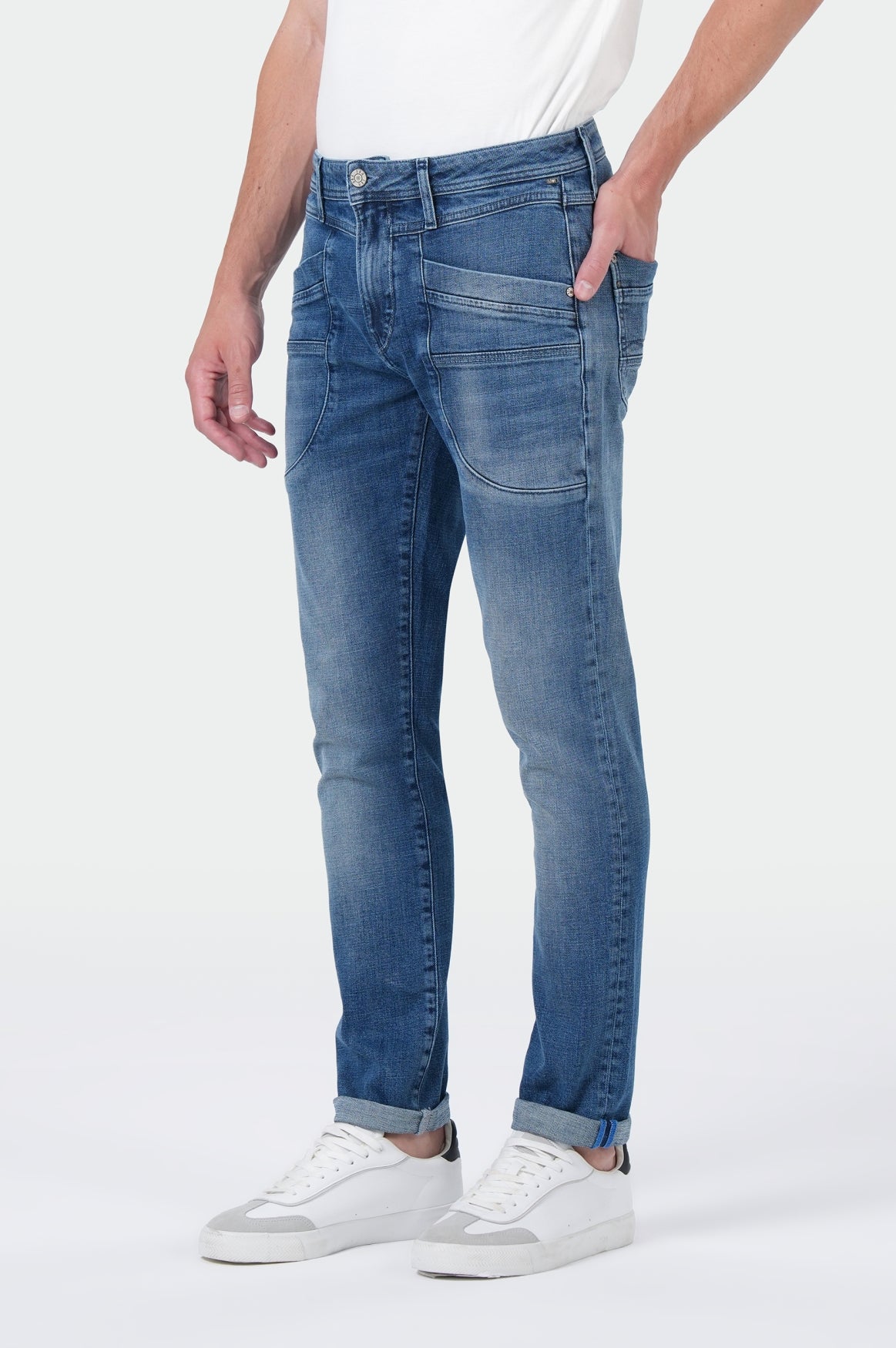 Peter Regular | Era Blue