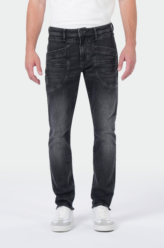 Peter Regular | Exam Black