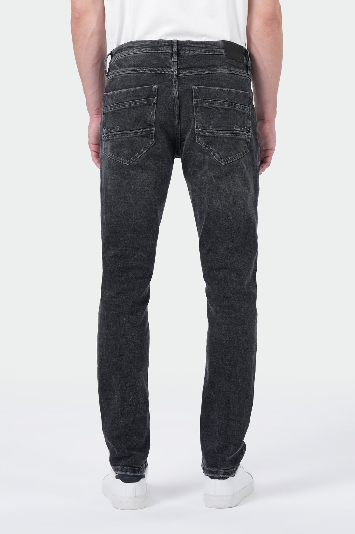 Peter Regular | Exam Black