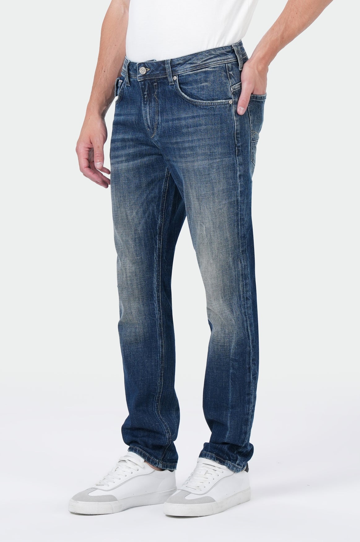 Ricardo Regular | Eba Blue