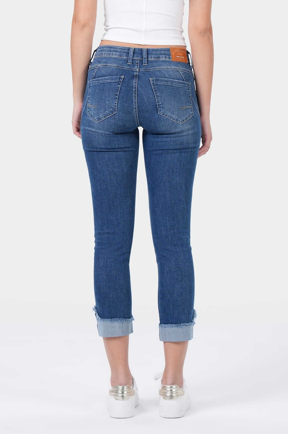 Rita Regular | Enough Blue