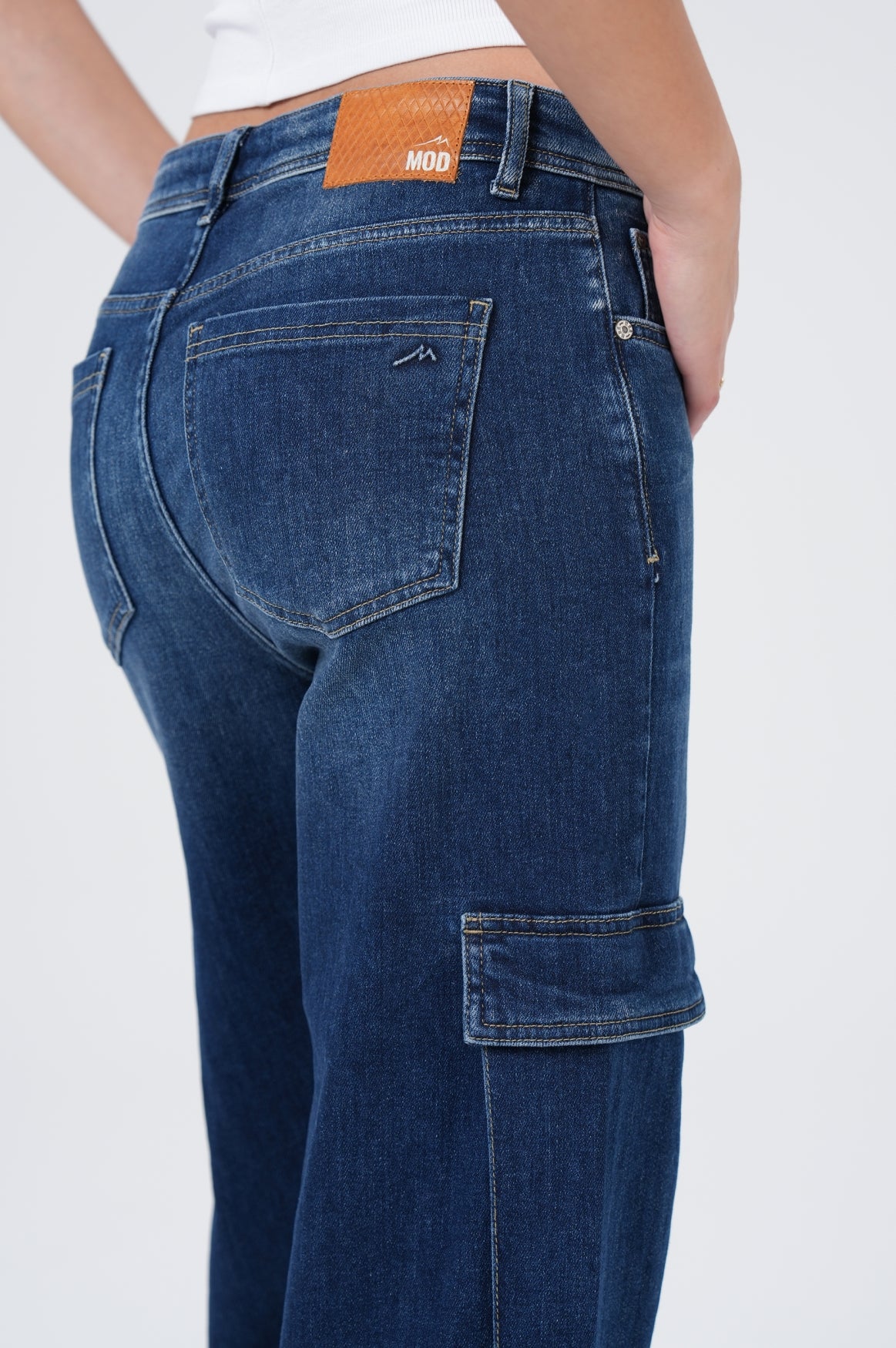 Vivien Cargo | Evident Blue